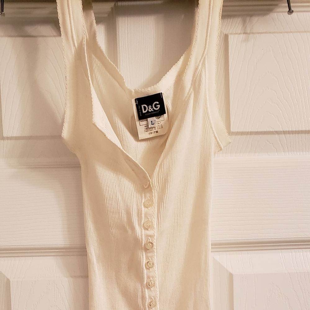 D&G authentic white ribbed stretch tank